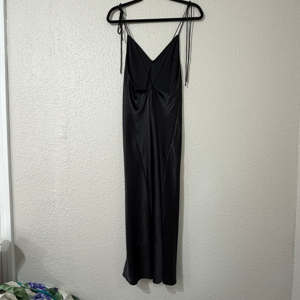Victoria's Secret Womens M Slip Dress Spaghetti Strap Midi Cami Straps Elegant - Picture 3 of 10